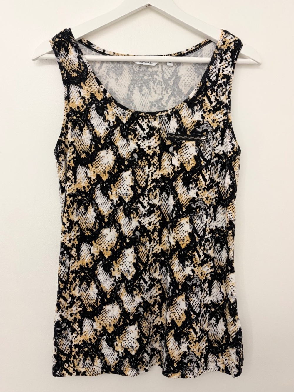 Reitmans Sleeveless Tee / Tank Top Black White and Gold Design